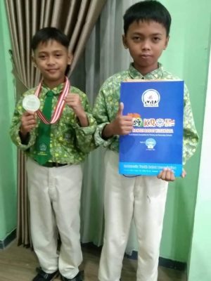 JUARA ROBOTIK JAWA TIMUR